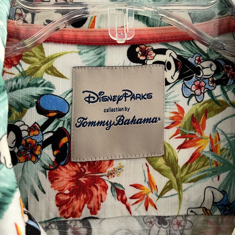 🌴 Disney Tommy Bahama Men's Tropical Mickey Camp Shirt M Resort Vacation - Picture 3 of 11